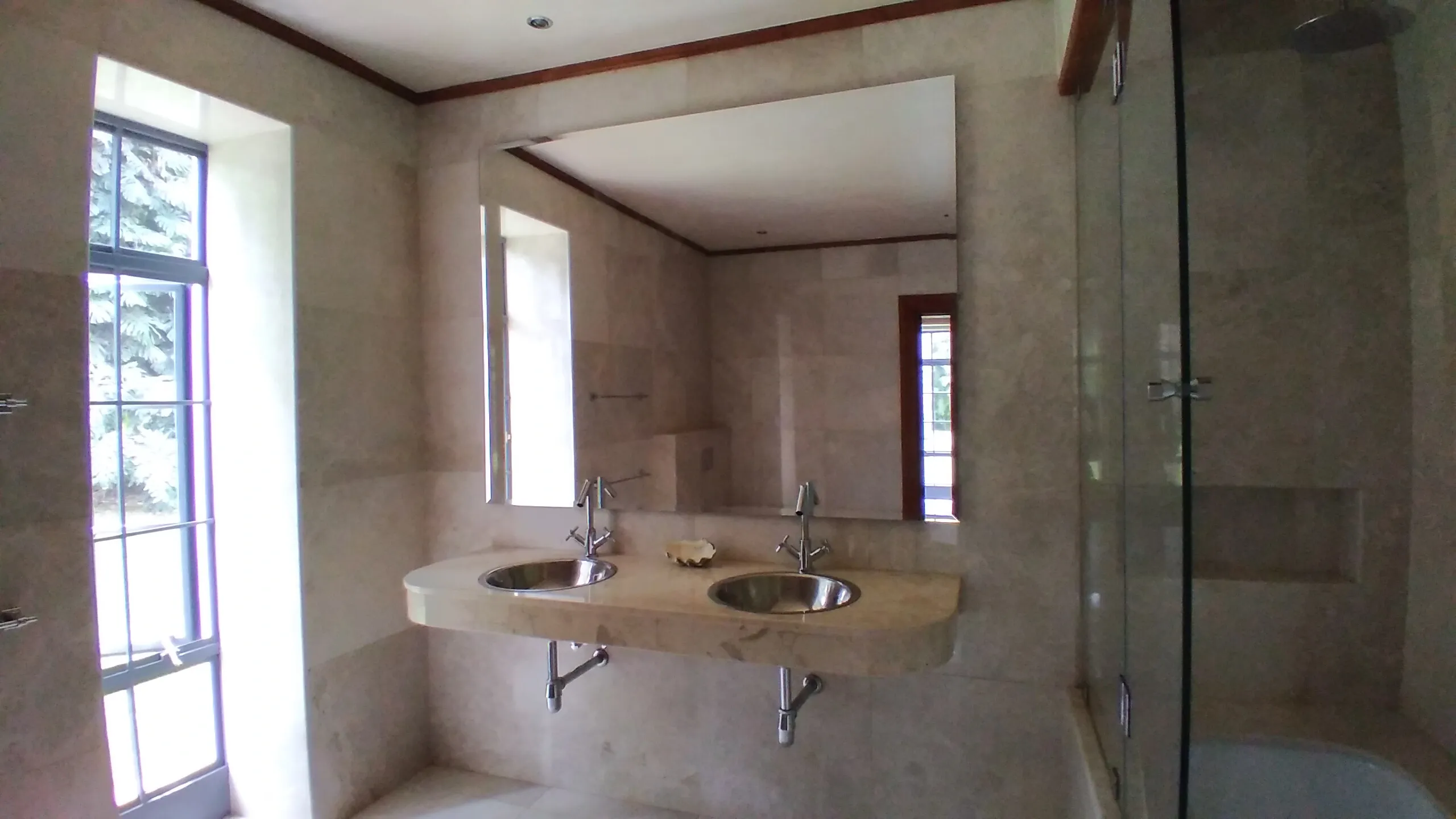 Wide view of the bathroom — Karura Avenue